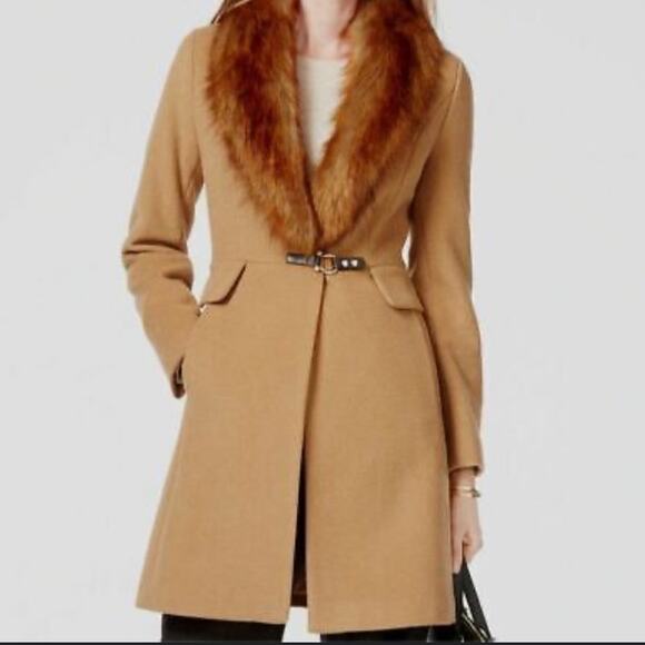 Ivanka Trump Tan Wool Trench Coat with Brown Fur Collar and Fitted Silhouette - Picture 1 of 8